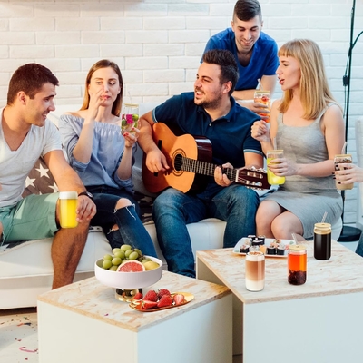 4 مجموعة أكواب زجاجية مع أغطية وأقراص 16 أونصة، مجموعة الكؤوس الشرب، كأس القهوة المثلجة مع أغطية الخيزران،